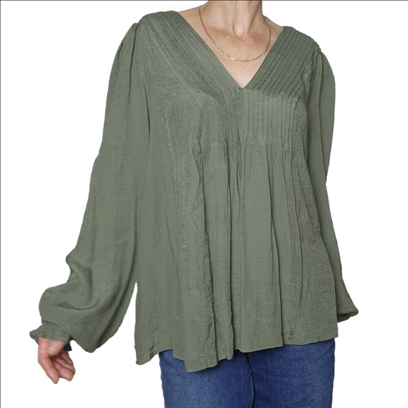 Blouse pullover V-neckline Sage green color BOHO Long sleeves NANETTE NWT - Picture 3 of 12